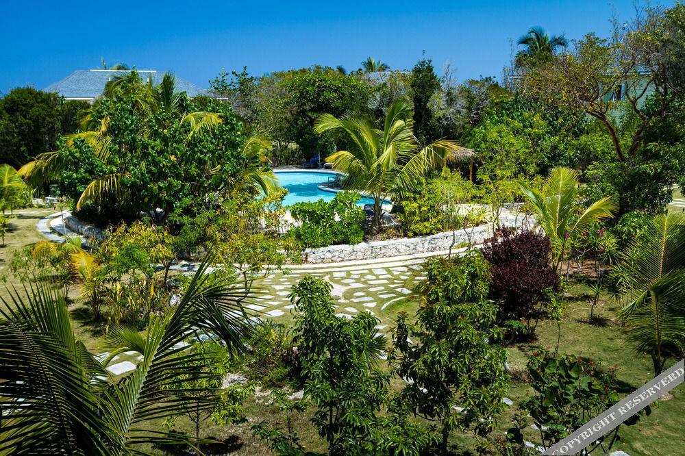 Pineapple Fields Aparthotel Governor's Harbour Exterior photo